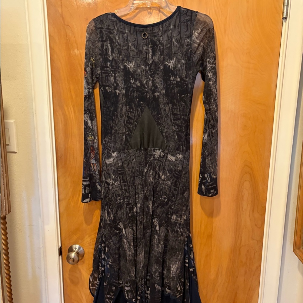 Save The Queen Artistic Black and Gray Long Sleeve Dress - Vintage